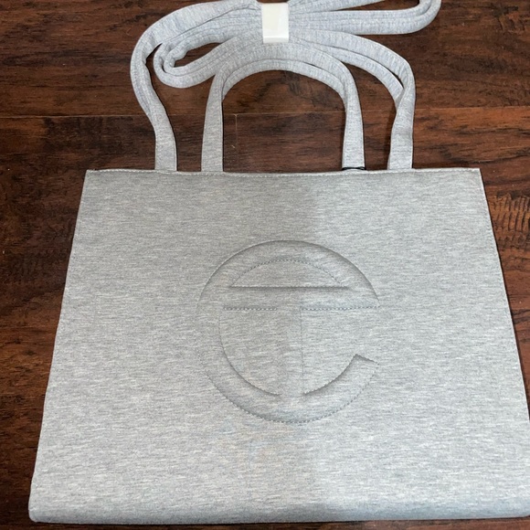 Medium Ugg Fleece X Telfar Bag - Picture 3 of 10